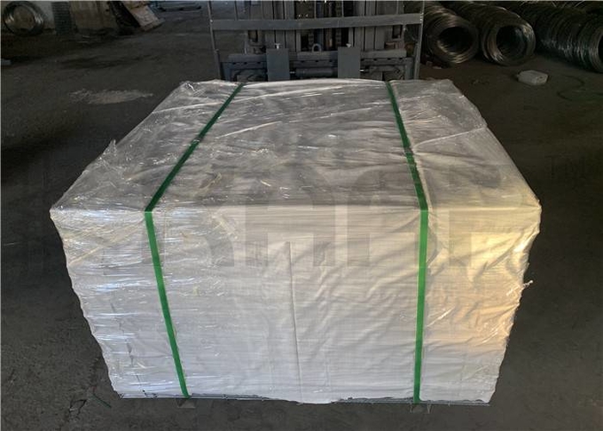 Economical Plastic Coated Wire Mesh Residential Fence Well Proportioned 0