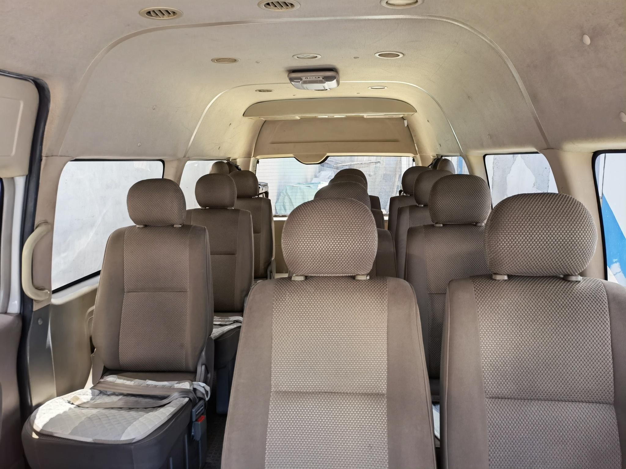 Toyota Hiace Used Mini Bus For Sale 17 Luxury Seats High Roof