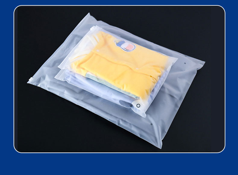 Eco Friendly Printing Plastic Zip Lock Packaging Bags for Clothes 0.08mm Custom Dusty