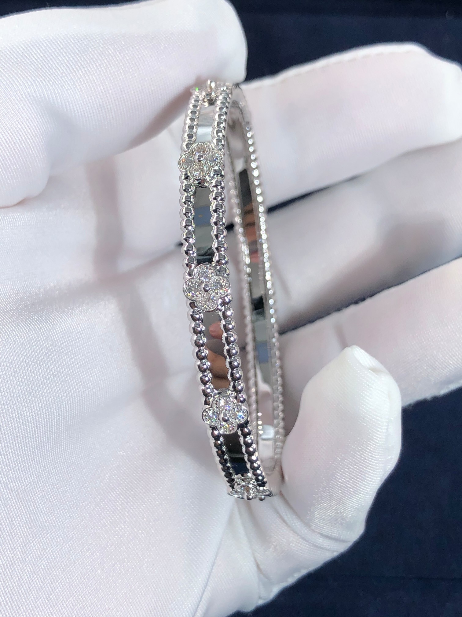 Customization 18k Gold Van Cleef & Arpels PerléE Sweet Clovers Bracelet Medium Model