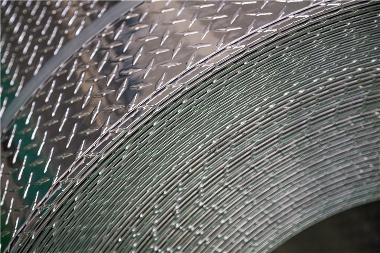 Aluminum Diamond Tread Plate aluminum tread plate 4x8 aluminium chequer plate sheet