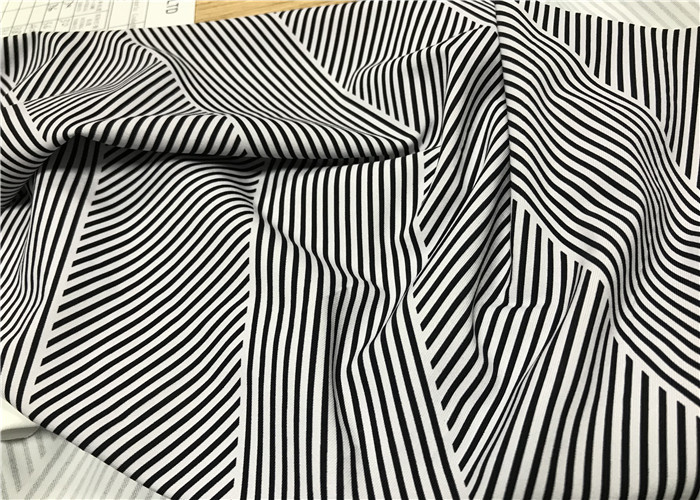 Print 2 Way Stretch Nylon Lycra Fabric Warp Knit Gauge 32 For Junior Swimwear