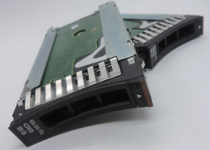 IBM Hard Disk 6GB SAS FRU 42D0638 300GB 42D0641 300G 10K 1 year warranty