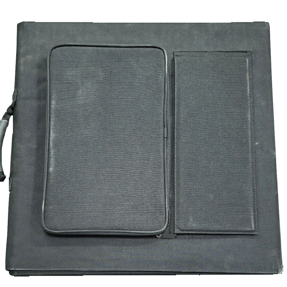 200W Solar Charging Output Solar Folding Bag with Monocrystalline Cell and 5V/1.5A USB Ports