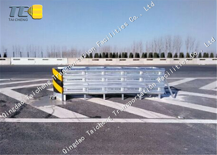 Traffic Safety Crash Cushion Anti Collision Steel Barrier