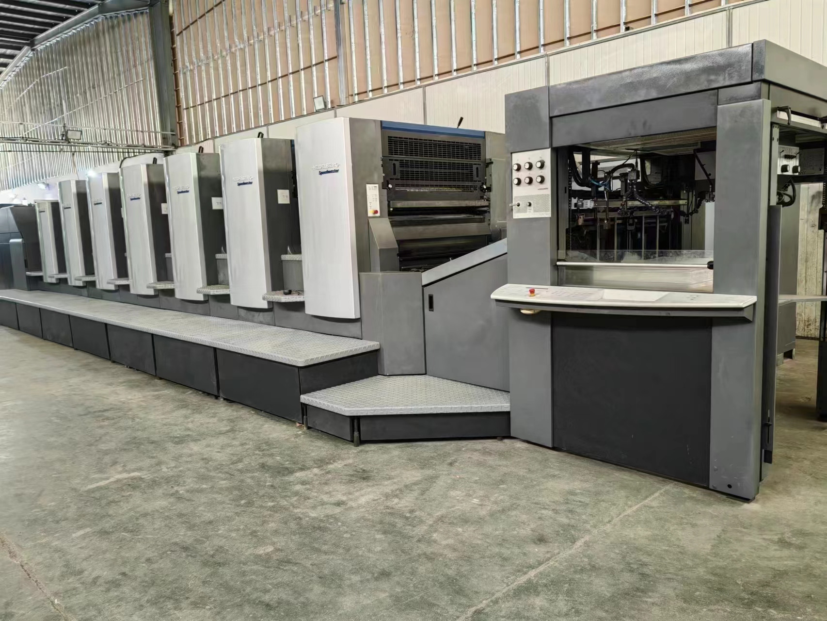 CD102-6 L Paper Offset Printing Machine With High Production Advantage 150000 KG