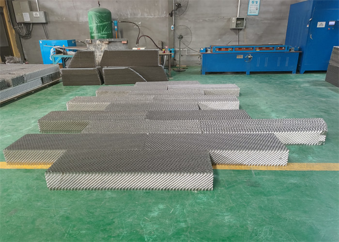 High porosity Large Surface Area Wire Mesh Demister 99% Demisting Efficiency