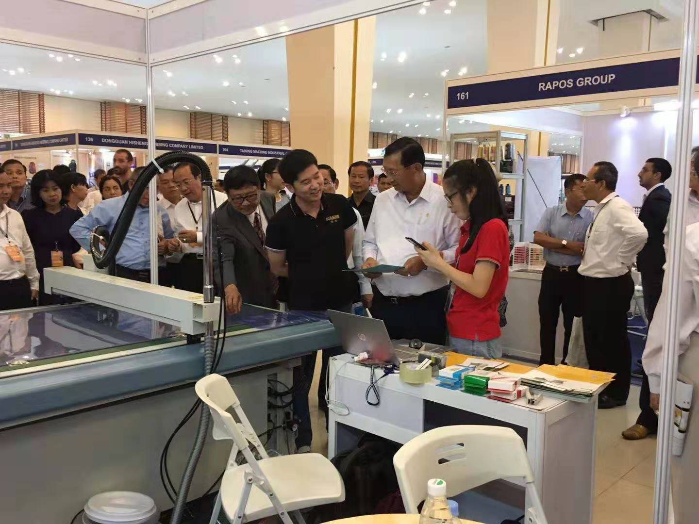 Professional Plotter Output Center Software 190cm Cutting Printing Plotter for Output