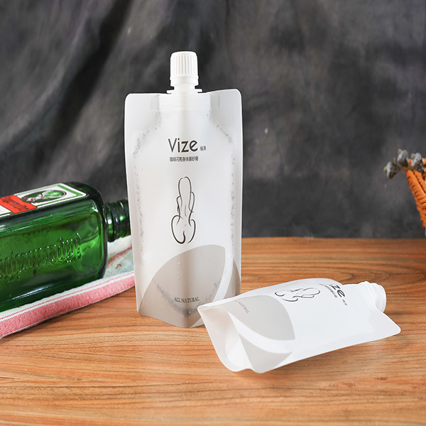 Laminated 8.6mm Spout Pouch Packaging Juice Stand Up Pouches For Liquids