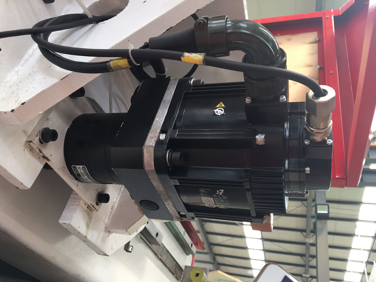 Wood working machinery cnc machine for wood door cutting