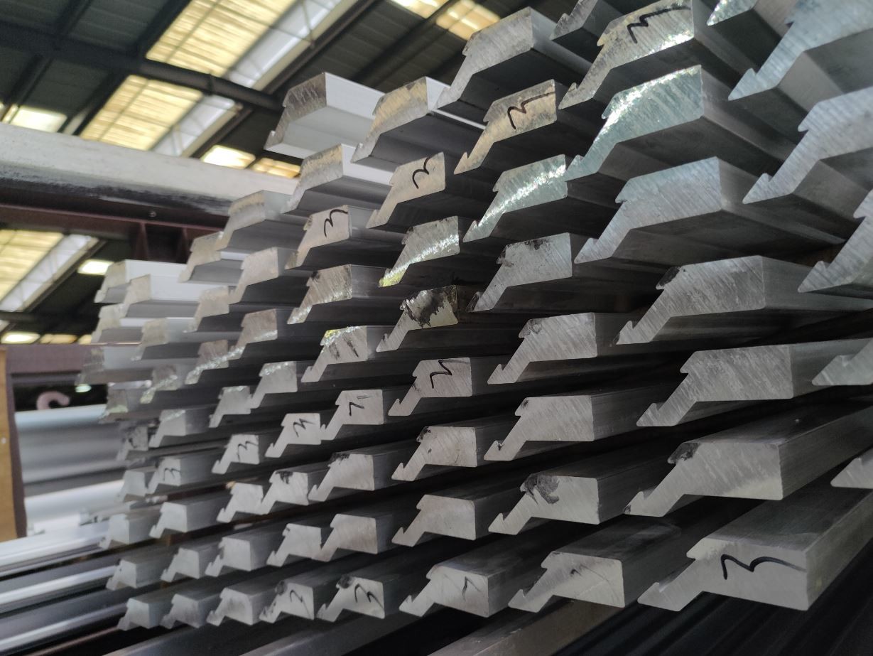3128 0785 48 AND 3128 0785 49 HOLDER SET 6063 ALUMINUM HOLDER PROFILES PATINE PERFIL 3250MM ALUNINIUM EXTRUDED PROFILES
