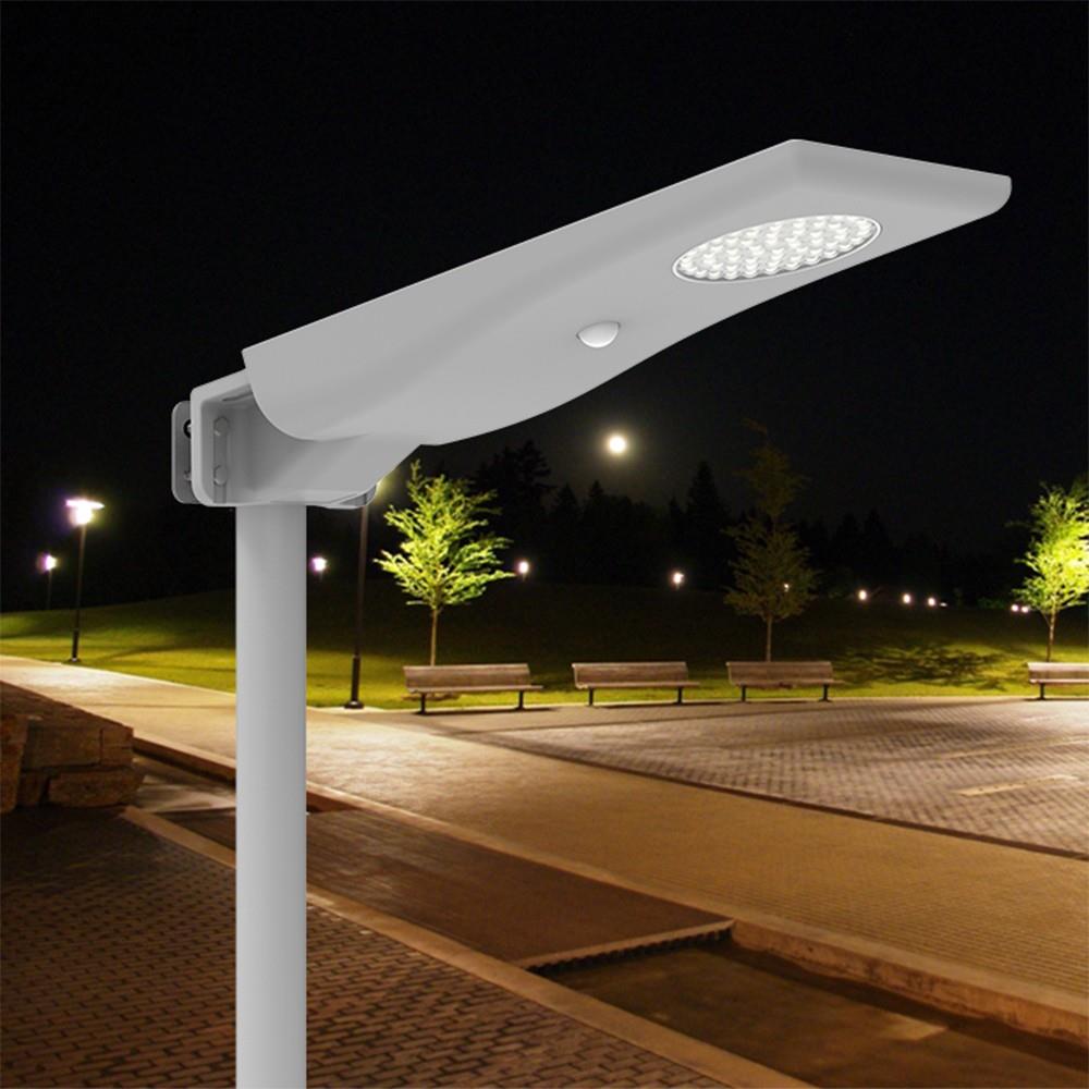 Super Efficient High Pole Aluminium Alloy Integrated Solar Street Light for Smarter Cities Cables free with Great Lumen