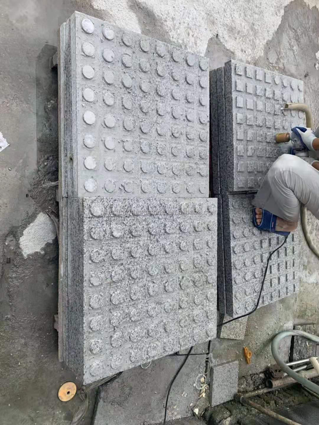 Outdoor Cut-To-Size White Granite Slab with Modern Design and Flamed Granite Steps