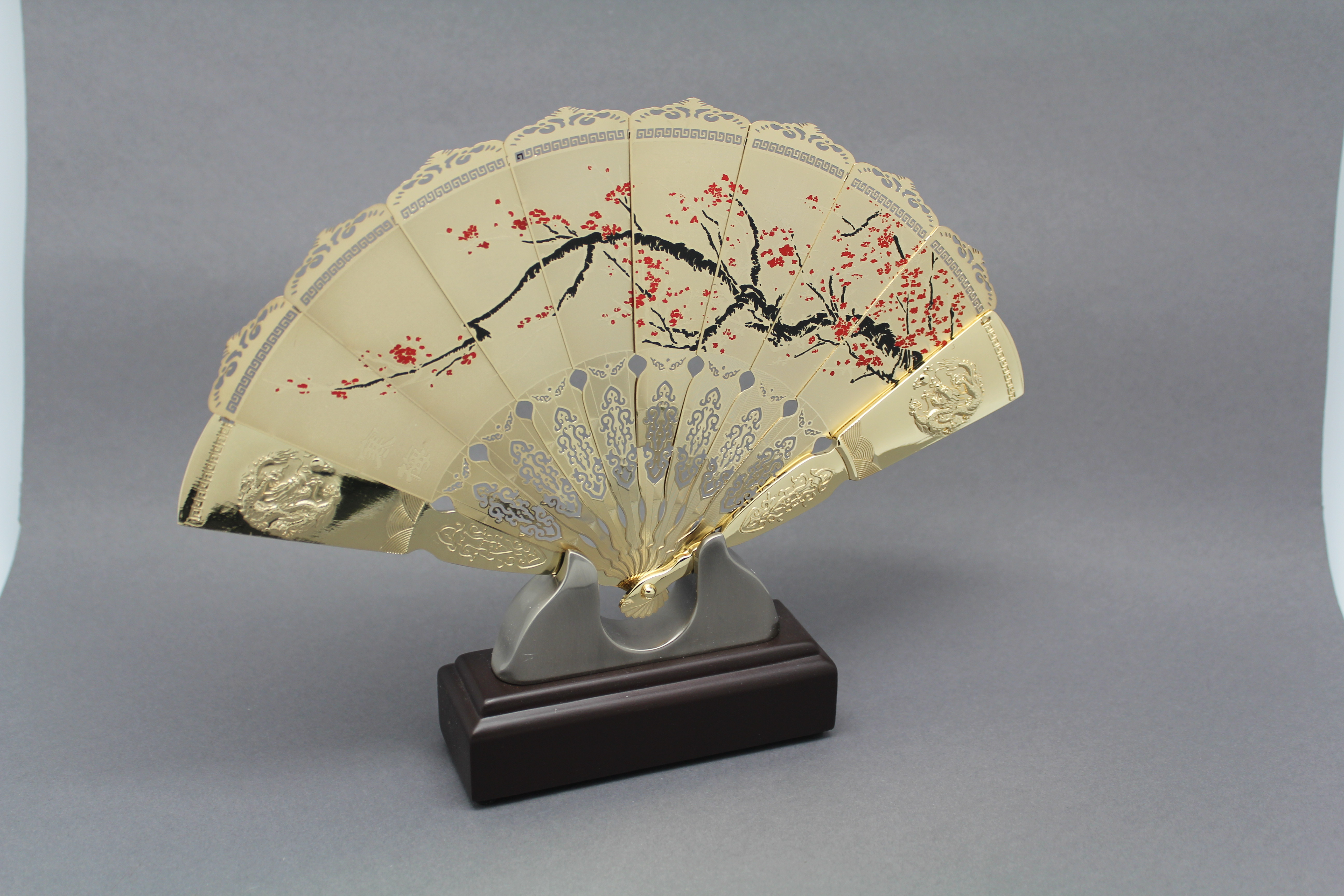 Customised Metal Gold Silver Metal Folding Hand Fan Prize Chinese Traditonal Souvenir Support