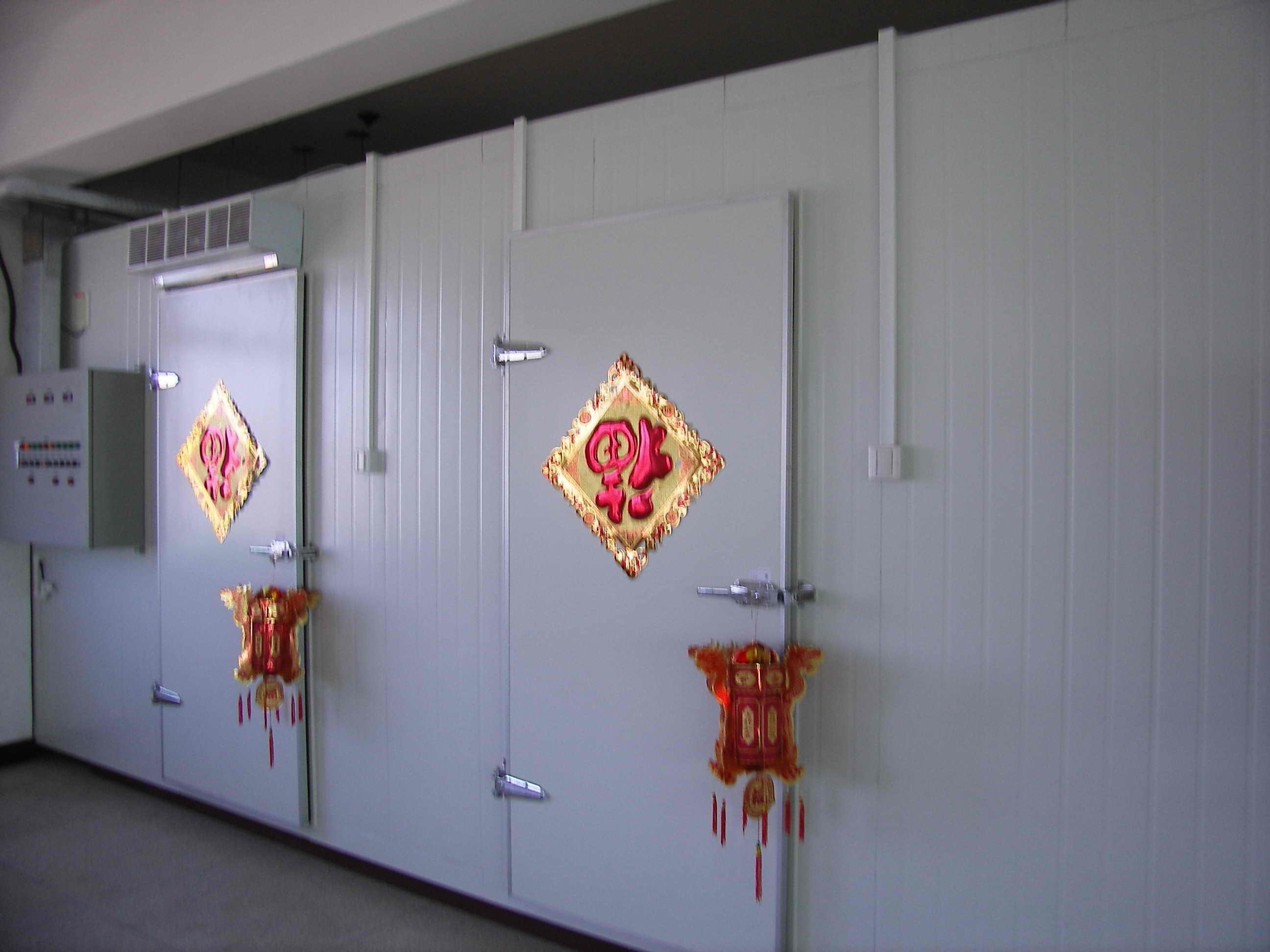 Commercial Cold Storage Room For Fish / Water Cooled Walk In Chiller Freezer