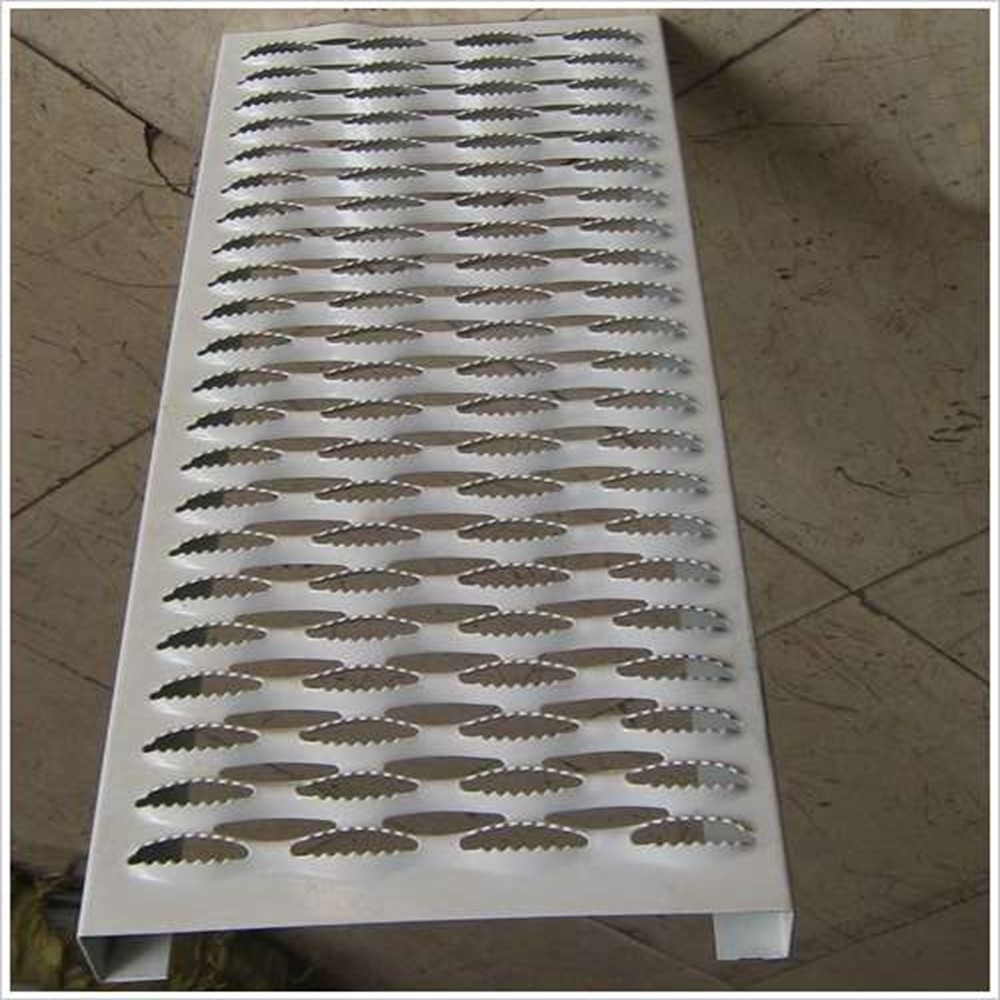 Diamond Hole Grip Span Safety Grating Galvanized Steel Anti Slip For Walkway Plank