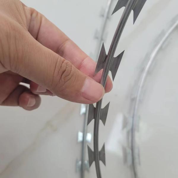 Tank Barrier Wire Mesh Tank Track Wrapping Battlefield Defense Works Wire Winding Net