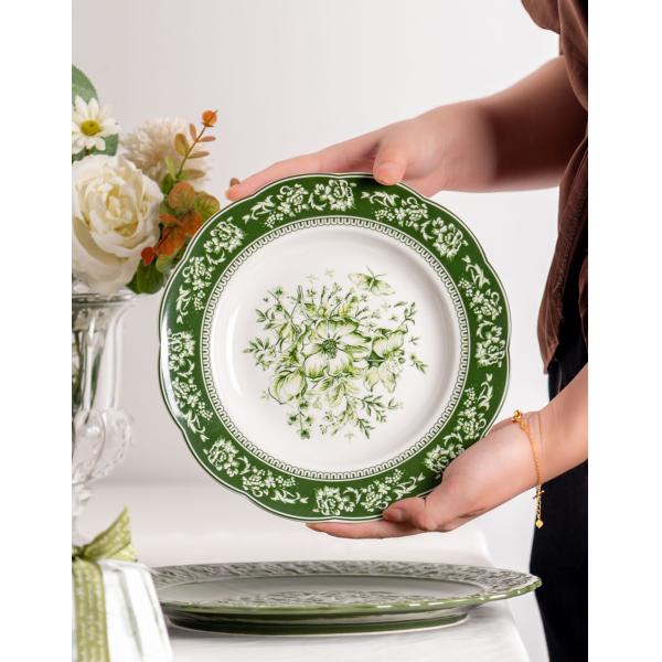 European And British Influence Green Porcelain Dinnerware Set For Sustainable Dining
