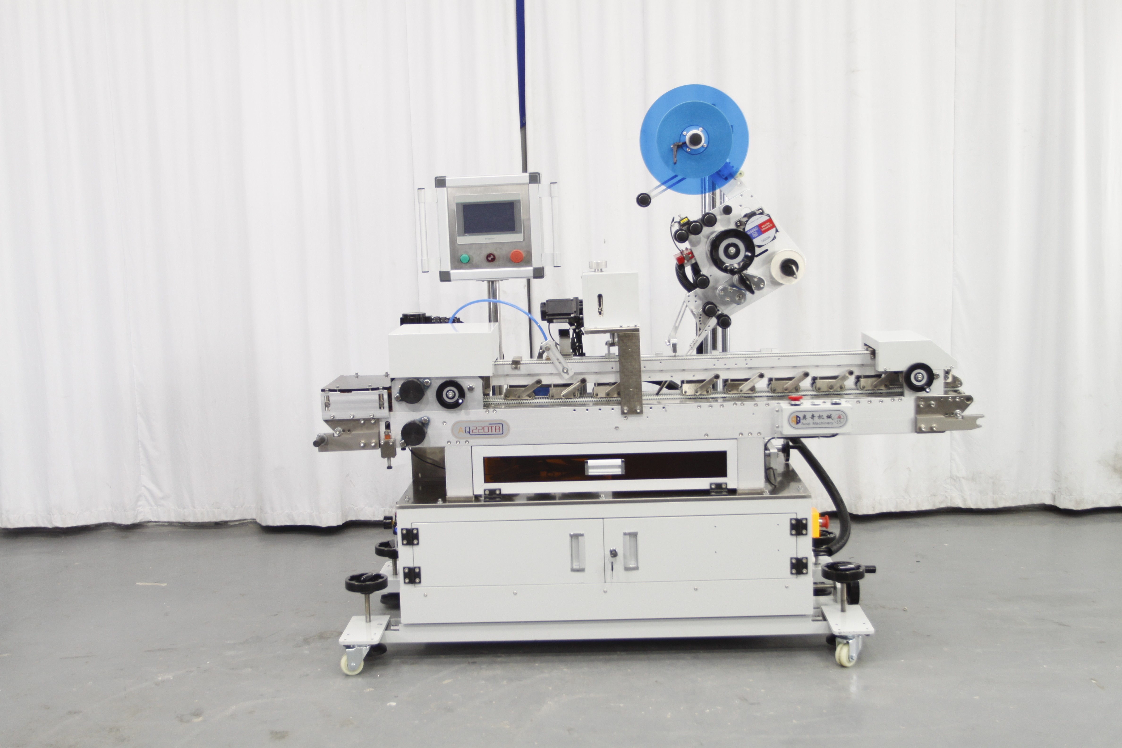 Durable Automatic Labeling Equipment Clamping Belt Conveying Type