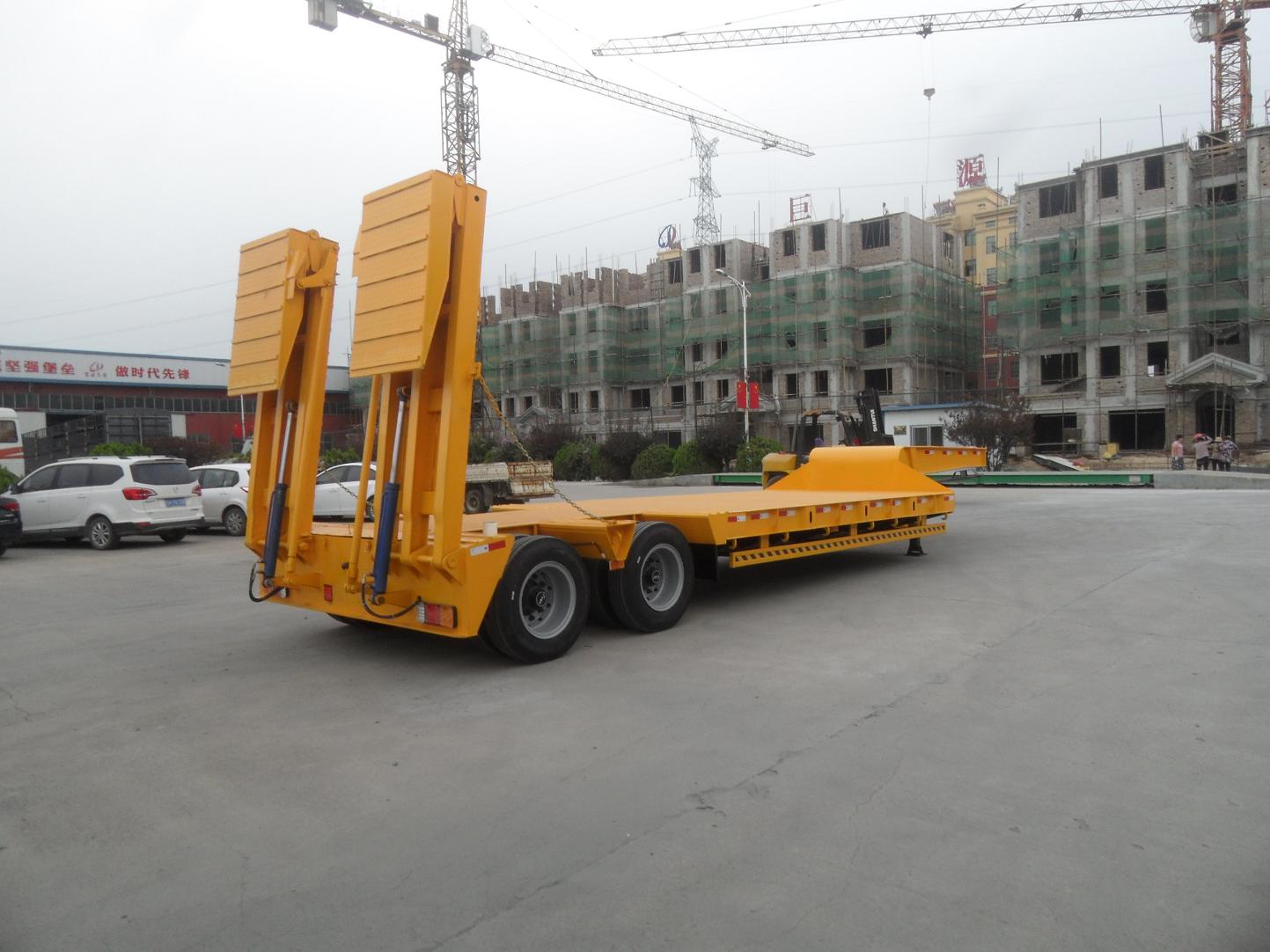 60T Max Payload Steel 2 Axles Lowboy Flatbed Semi Trailer for Long Distance Transport