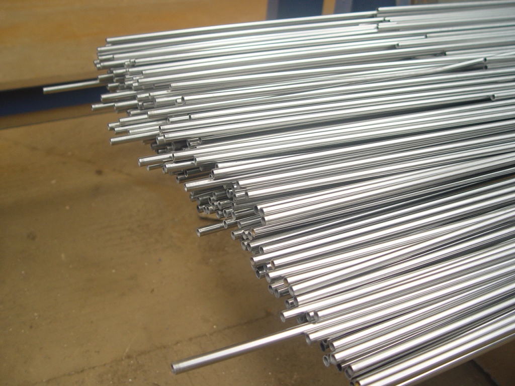 buy  Nickel chromium iron alloys seamless pipe and tube  manufacturer