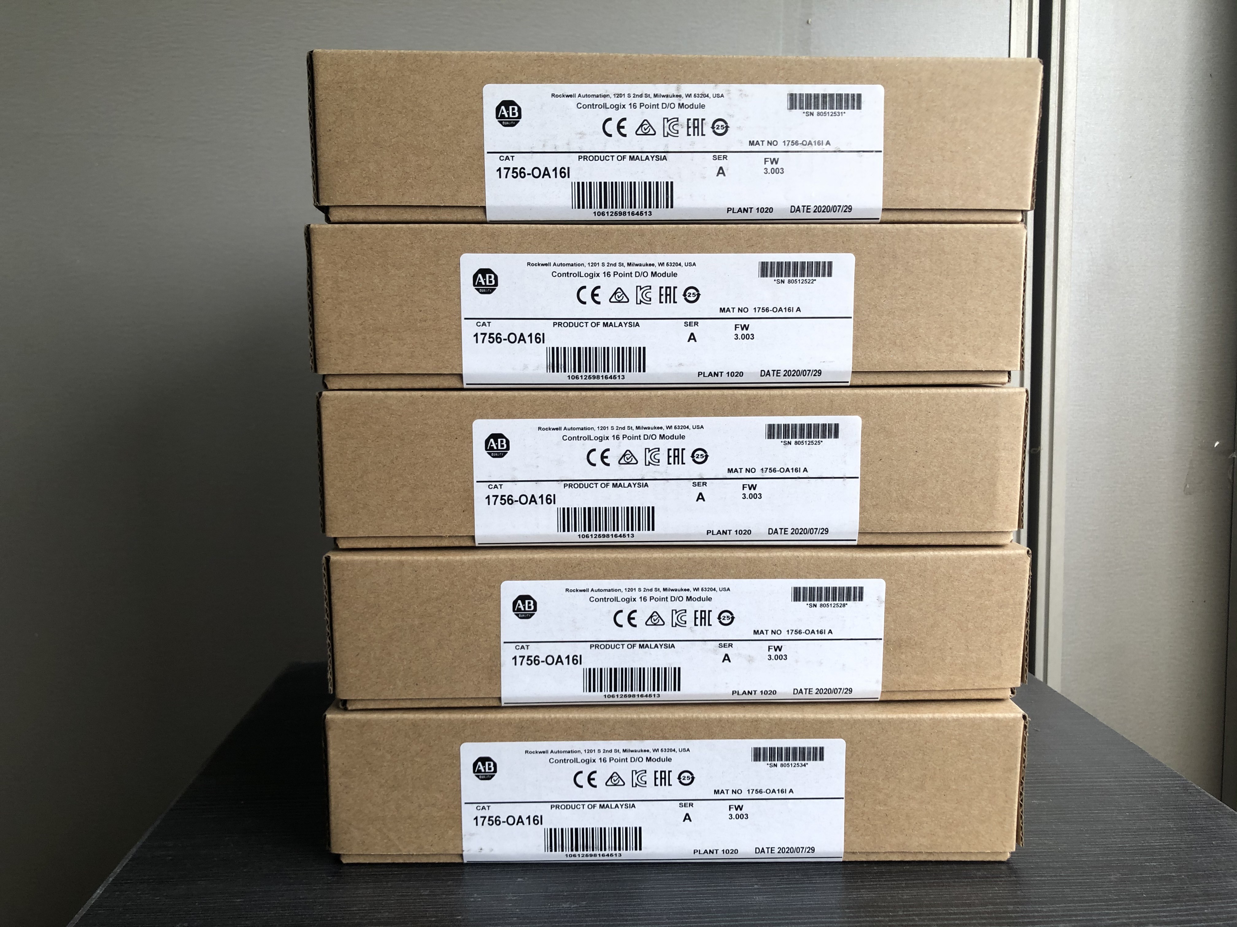 1794-OW8 A-B Relay Output Module ALLEN BRADLEY Flex I/O Product In Stock