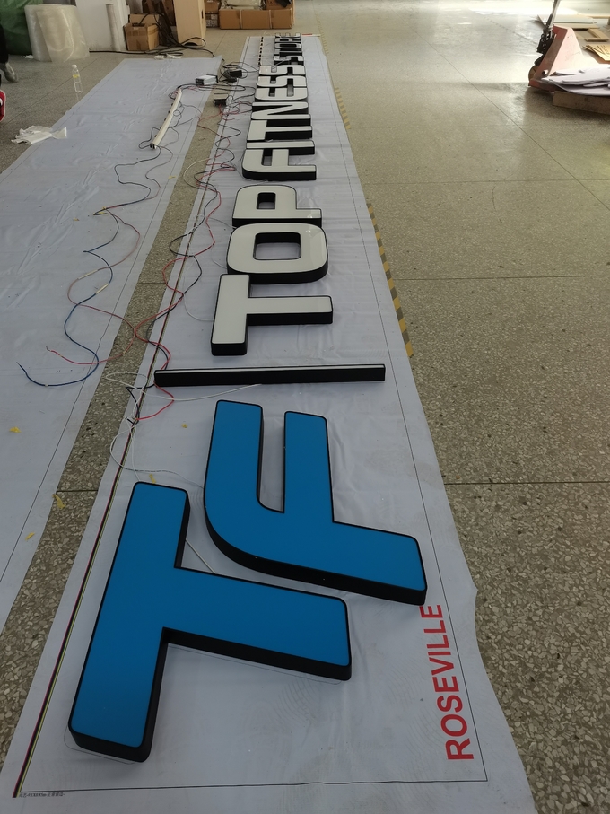 Custom Acrylic 3D LED Lighted Letter Signs UL RoHs Certificated for Bus Stations Burgers Store