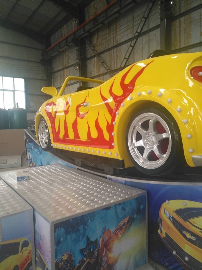 Mini Flying Car Kiddie Amusement Rides Yellow Red Color For Playgrounds