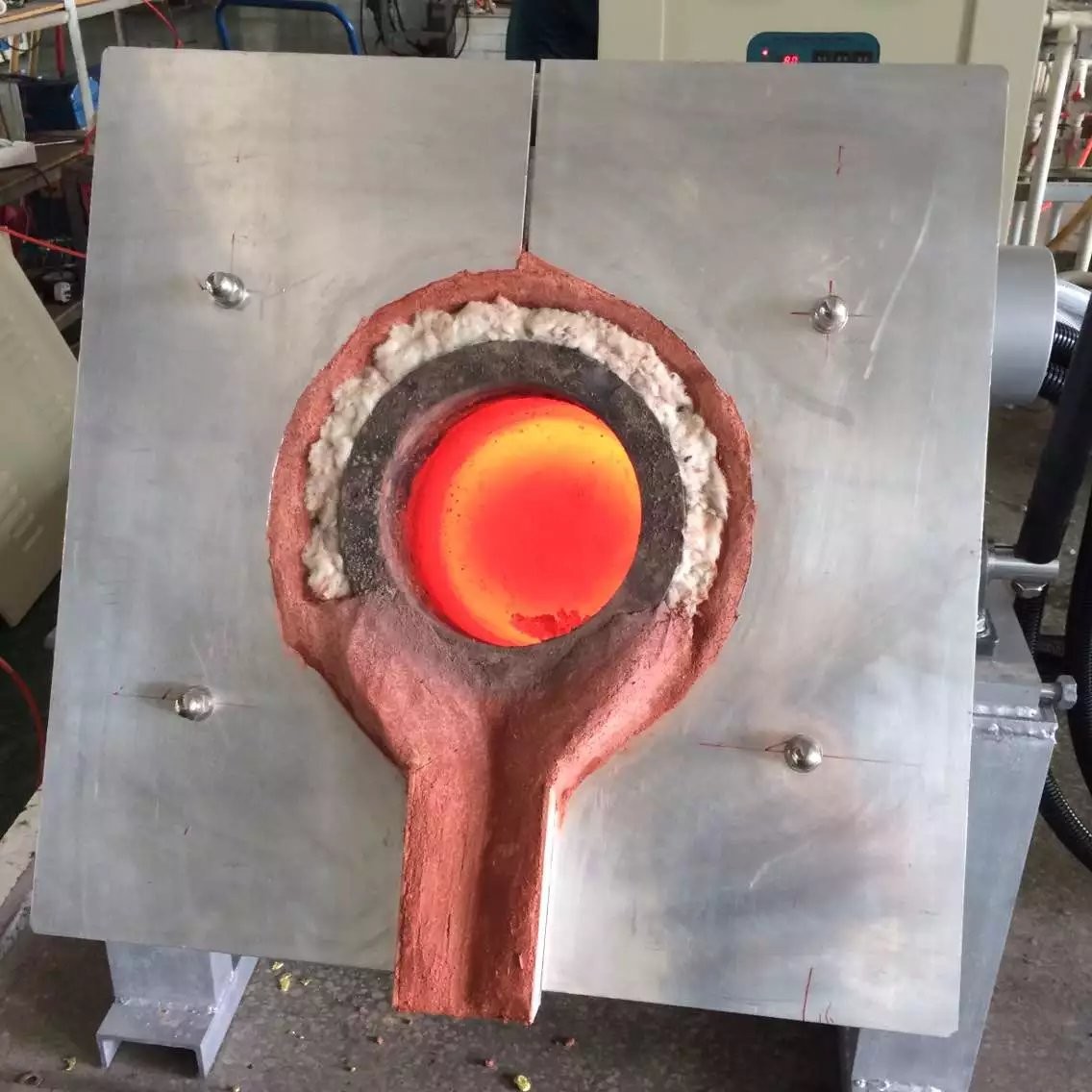 Save Energy 30% Industrial Induction Heater Melting Fast 24 Hours No Stop Duty Cycle