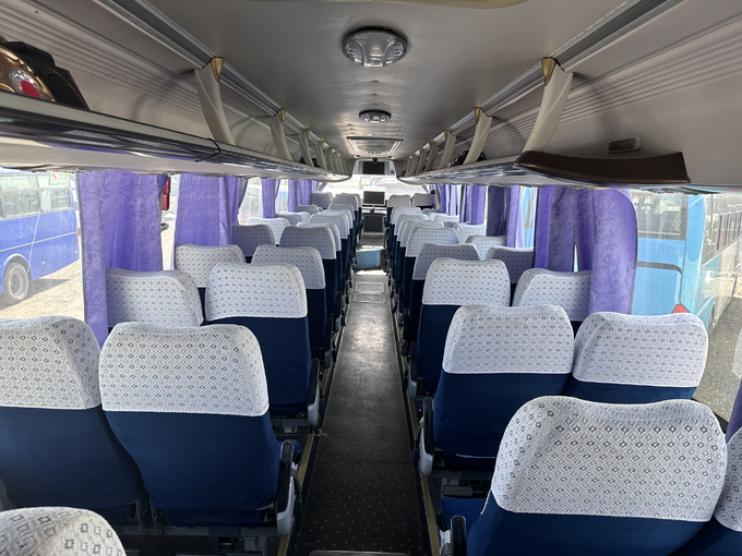 Buses For Sale Used Kinglong Bus 54 Seats XMQ6125 Weichai 375hp Left Hand Dirve Coach Bus With A/C
