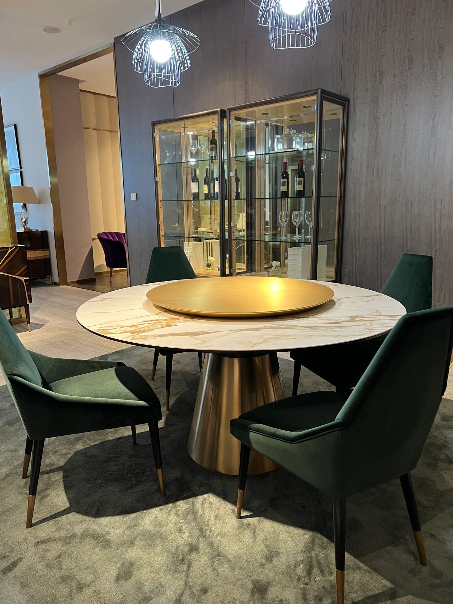 Comfort Meets Class Dining Table And Chair Sets For Hotel Home Restaurant