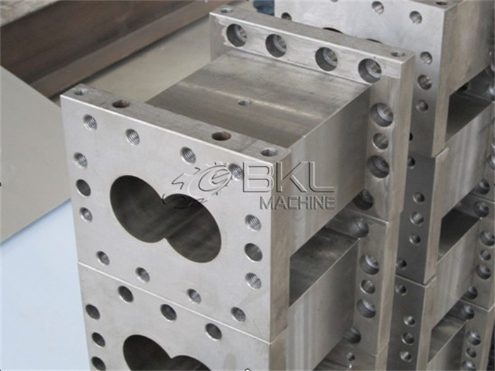 TSSK 65 Plastic Granulating Line Single Stage PET Pelletizing Line
