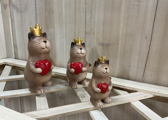 OEM / ODM Ceramic Pottery Garden Ornaments Cat Shape Decoration