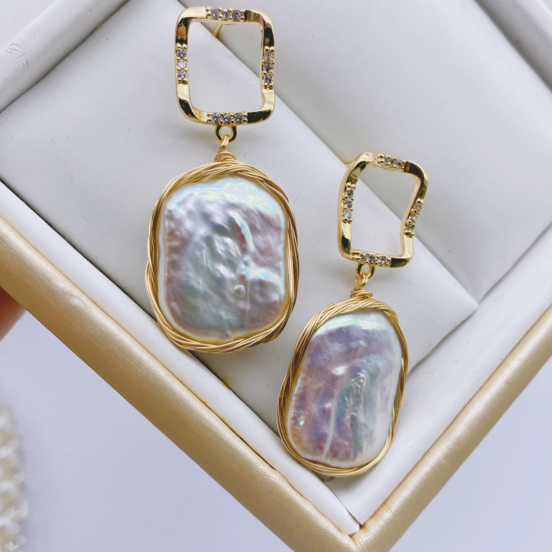Natural Baroque Pearl Earring Hot Irregular Pearl Earrings for Women Baroque Simulated Pearl Charms Statement Earrings