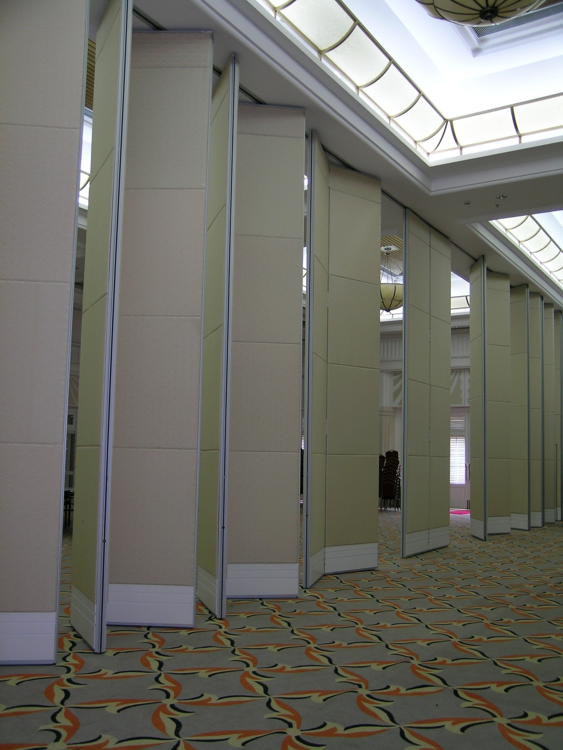 2.56 Inch Folding Internal Doors Lightweight Removable Partition Panel