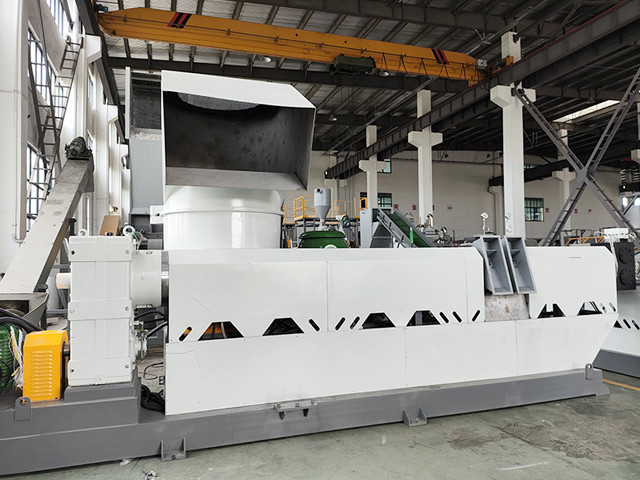 Plastic Recycled Hdpe Pe Film Granules Making Granulator Machine