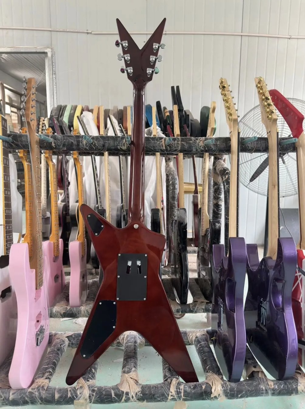 Custom Special Body Washburn Dimebag Darrell Red Black Stripes Electric Guitar High-end Electric Guitar