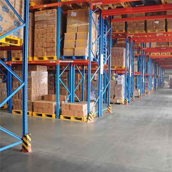 First In Late Out Heavy Duty Pallet Racks Upright 90 X 70 X 2.5 MM For Chemicals Industrial