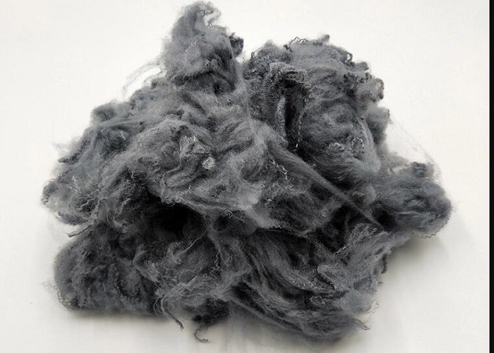 100% Pure Regenerated Polyester Fiber 2.5D x 51mm Anti Distortion Polyester Raw Material