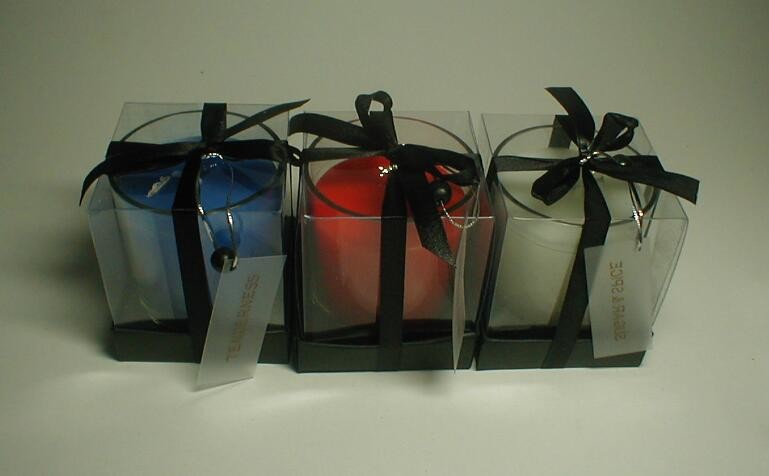 Blue,red & white scented glass assorted candle packed by black tray and pvc lid