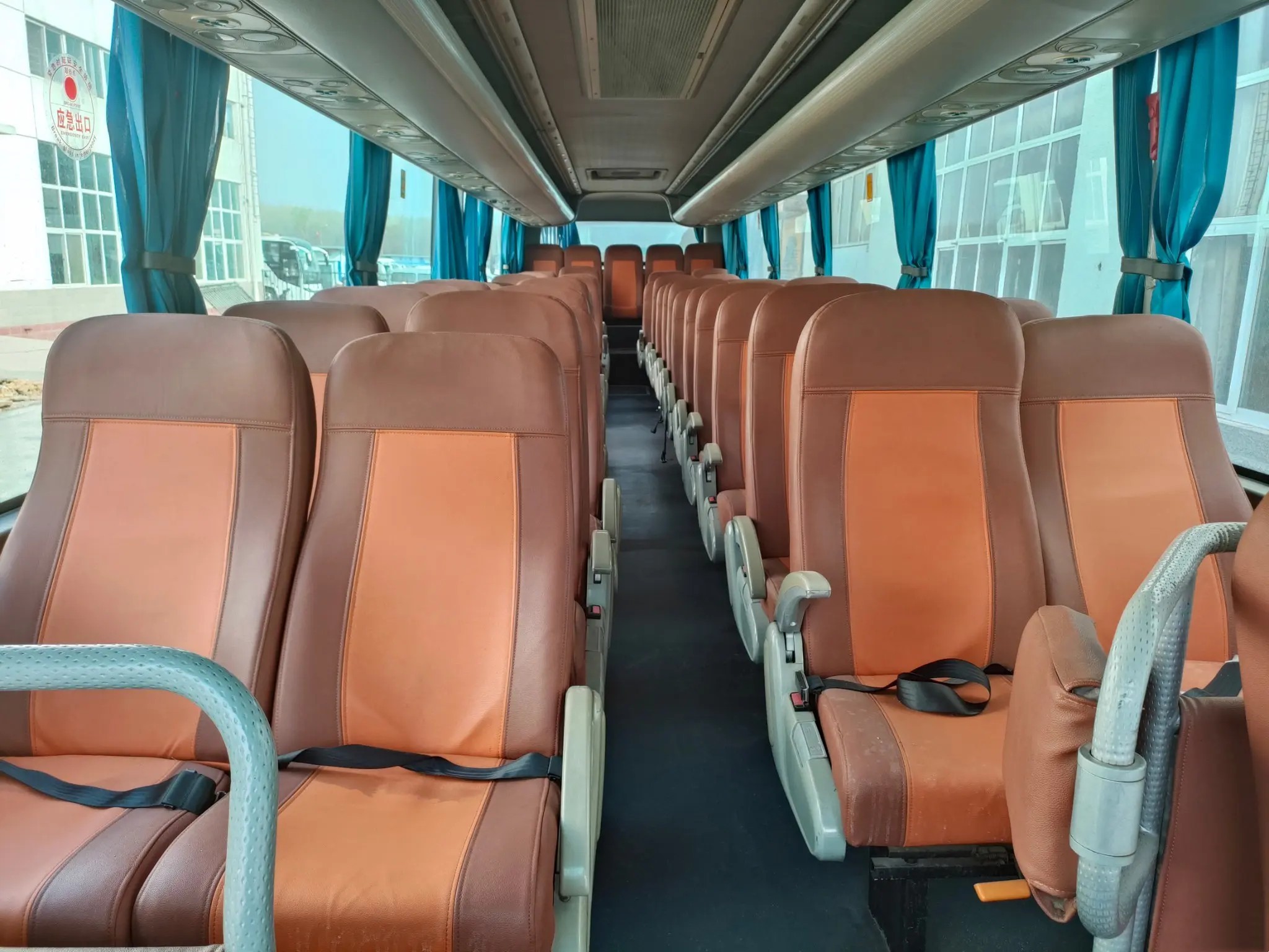 Used Commercial Bus Double Doors 53 Seats Yuchai Engine 330hp Second Hand Foton BJ6120