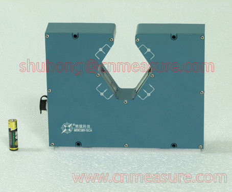 LDM1025/LDM2025 series intelligent Laser scan micrometer. Compact laser diameter gauge.