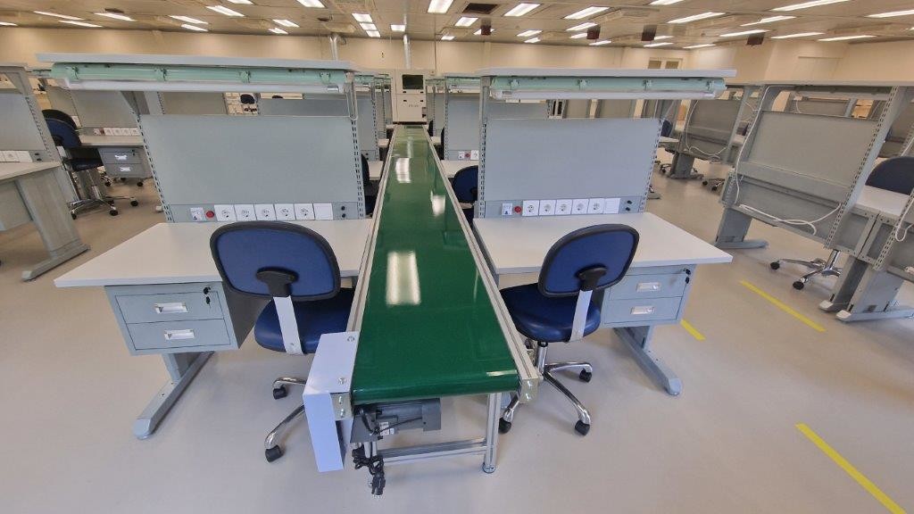 Customized ESD Workbench | Anti-Static Electrical Lab Work Table For Electronics Assembly