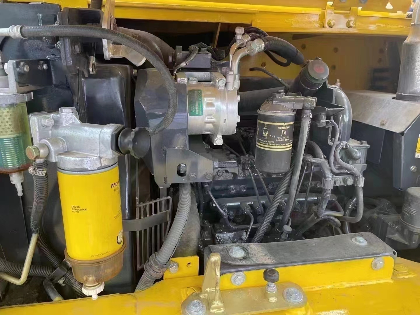 7 KG Machine Weight Komatsu Used Crawler Excavator PC70-8 Original Hydraulic Cylinder