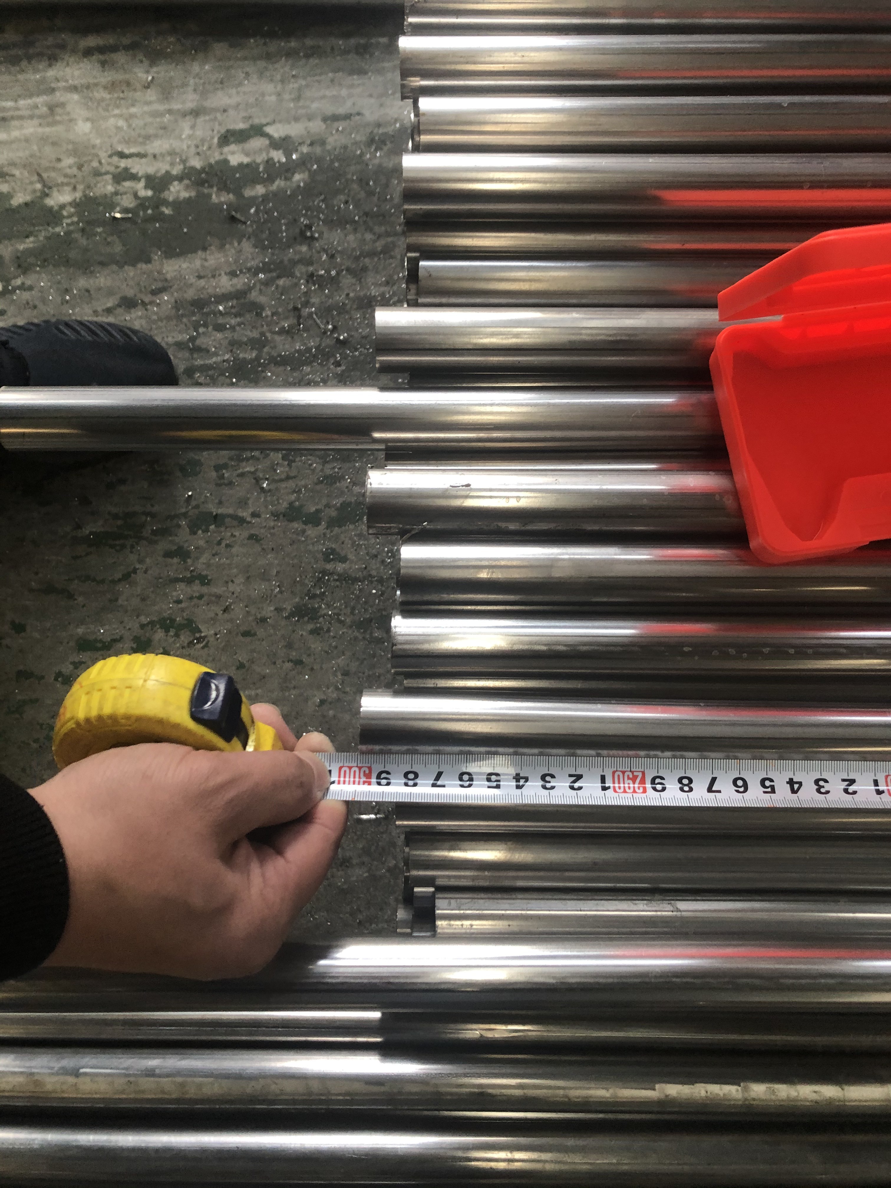 Seamless 304 Stainless Round Tube 201 202 301 302 2507 2205