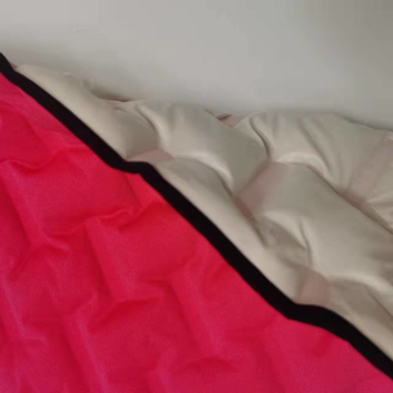 95% Polyester 5% Spandex Winter Jacket Fabric In 2 Layers Bonding 40Dx40D