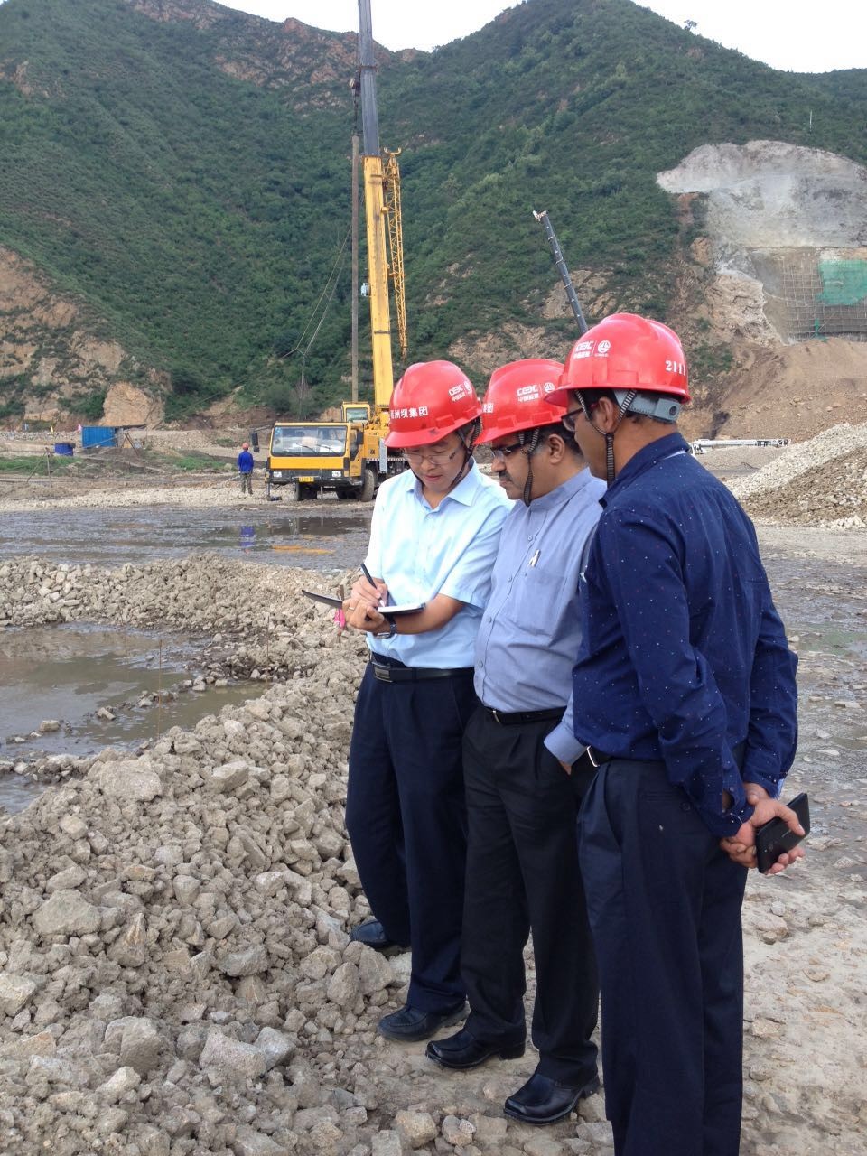 100kW vibroflotation device for vibro compaction improving foundation liquefaction resistance