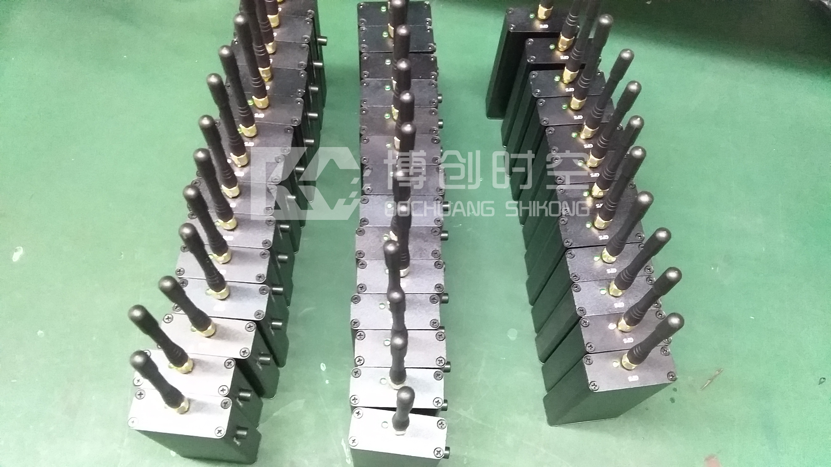 Wireless network signal jammer 2.4G-2.5G frequency band WIFI jammer