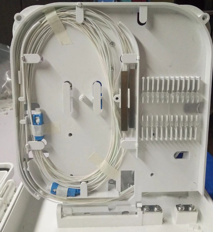 Outdoor / Indoor 16 Port Optical Fiber Distribution Box 1x16 SC APC Optical Adapter