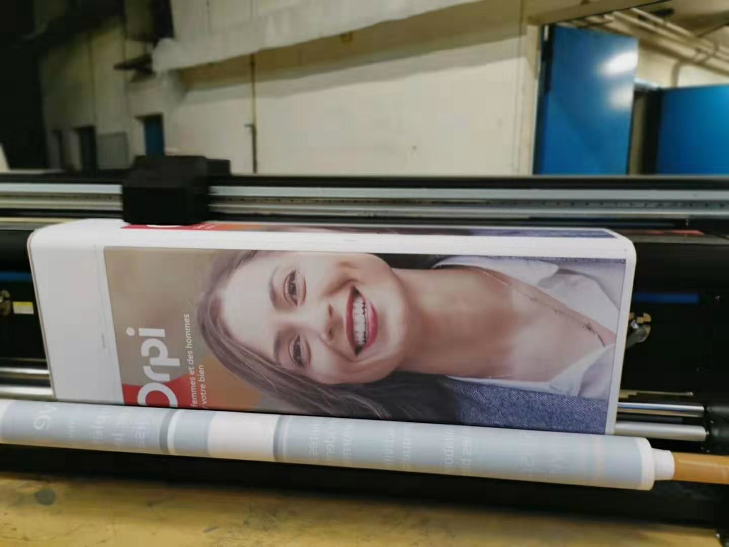 High Speed Digital Fabric Printing Equipment 1800DPI Resolution With high presicion Head